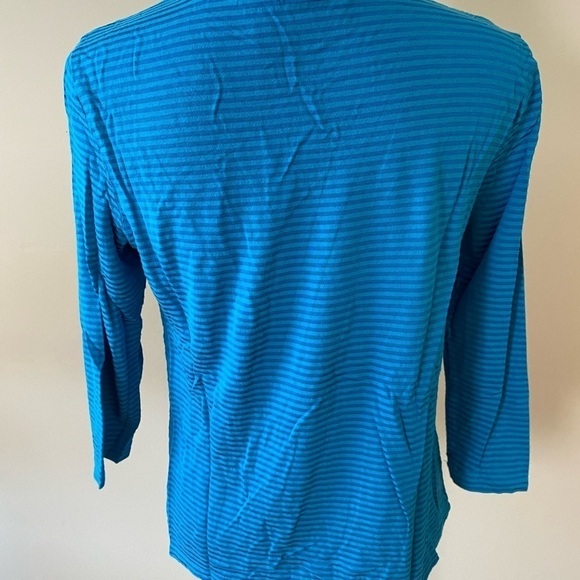 Women’s Blue Striped Chicos Size 1 Top - Picture 2 of 5